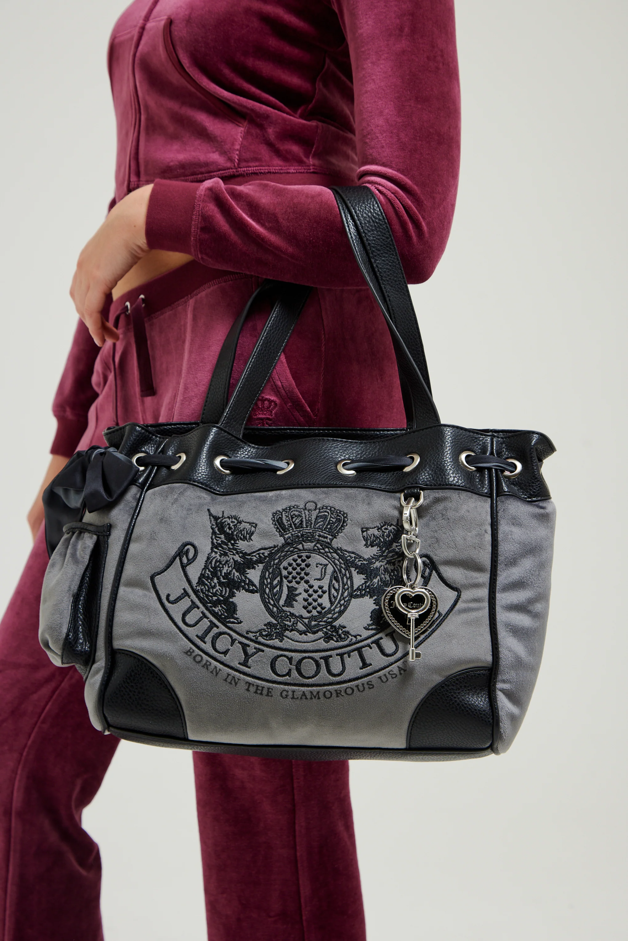 Borsa a mano DayDreamer Grigio fumo in velluto - Image 4