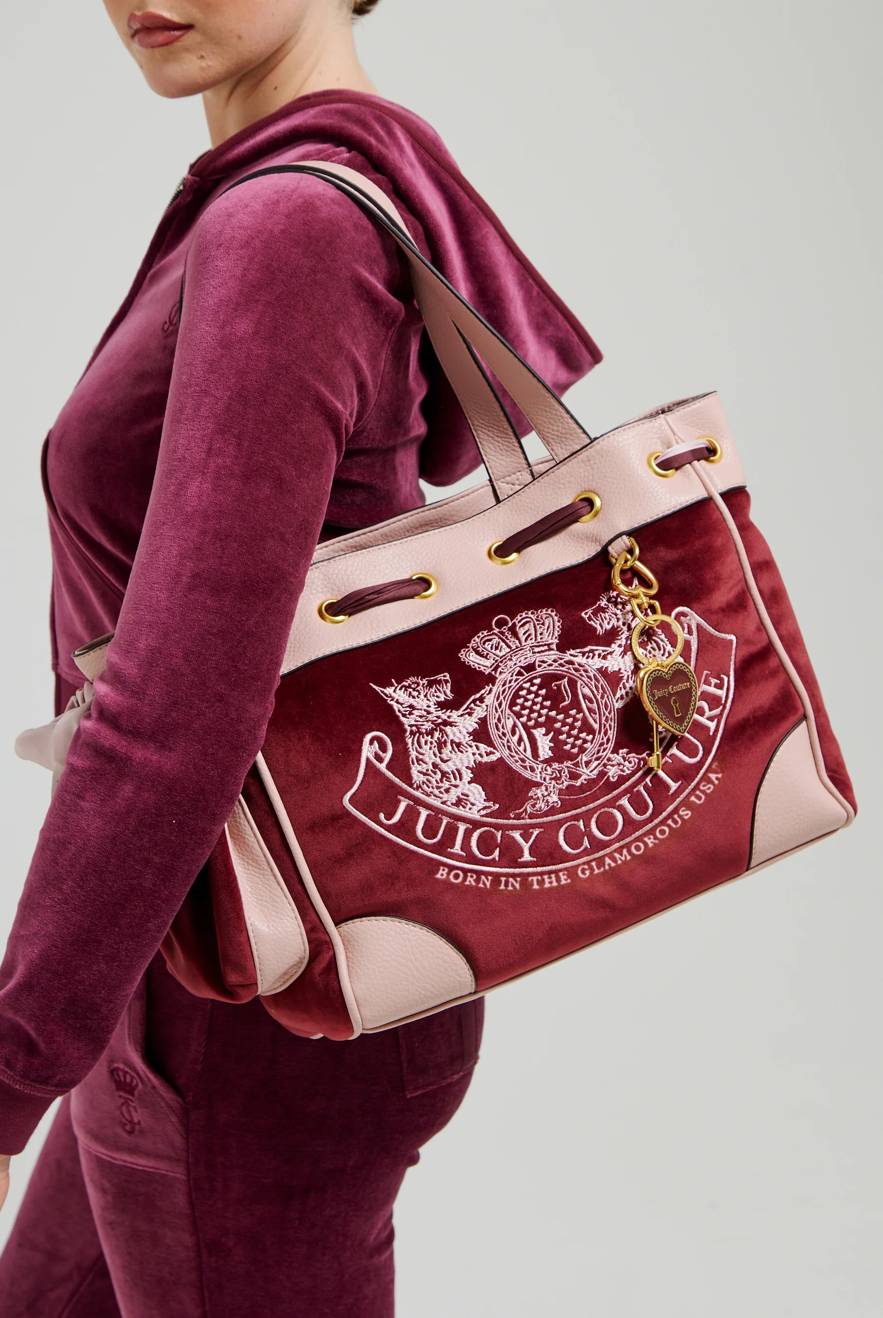 Borsa a mano DayDreamer Rosso scuro in velluto - Image 3