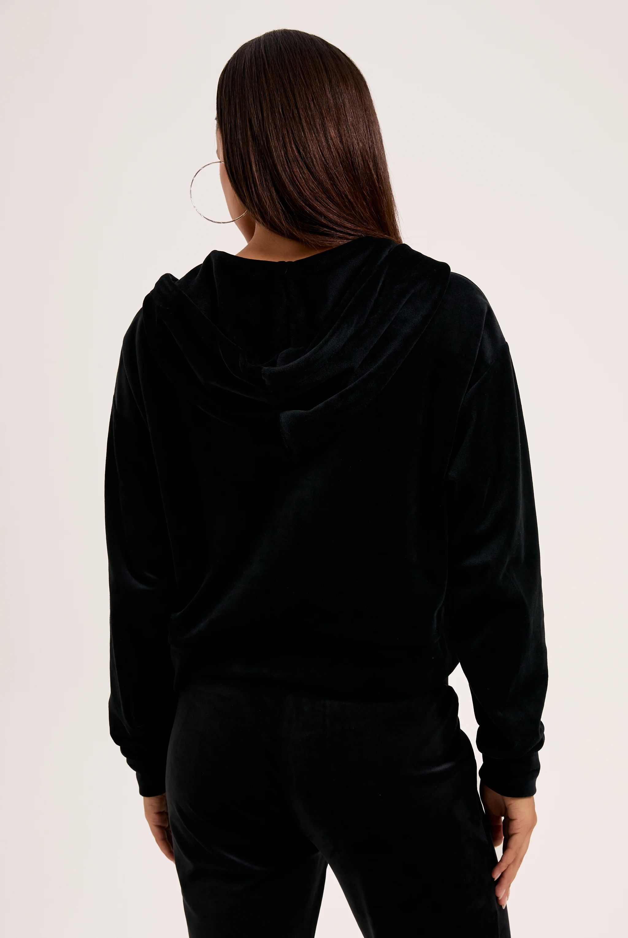 Felpa crop oversize Iccle con cappuccio e logo Juicy Couture in diamanti Nero - Image 4