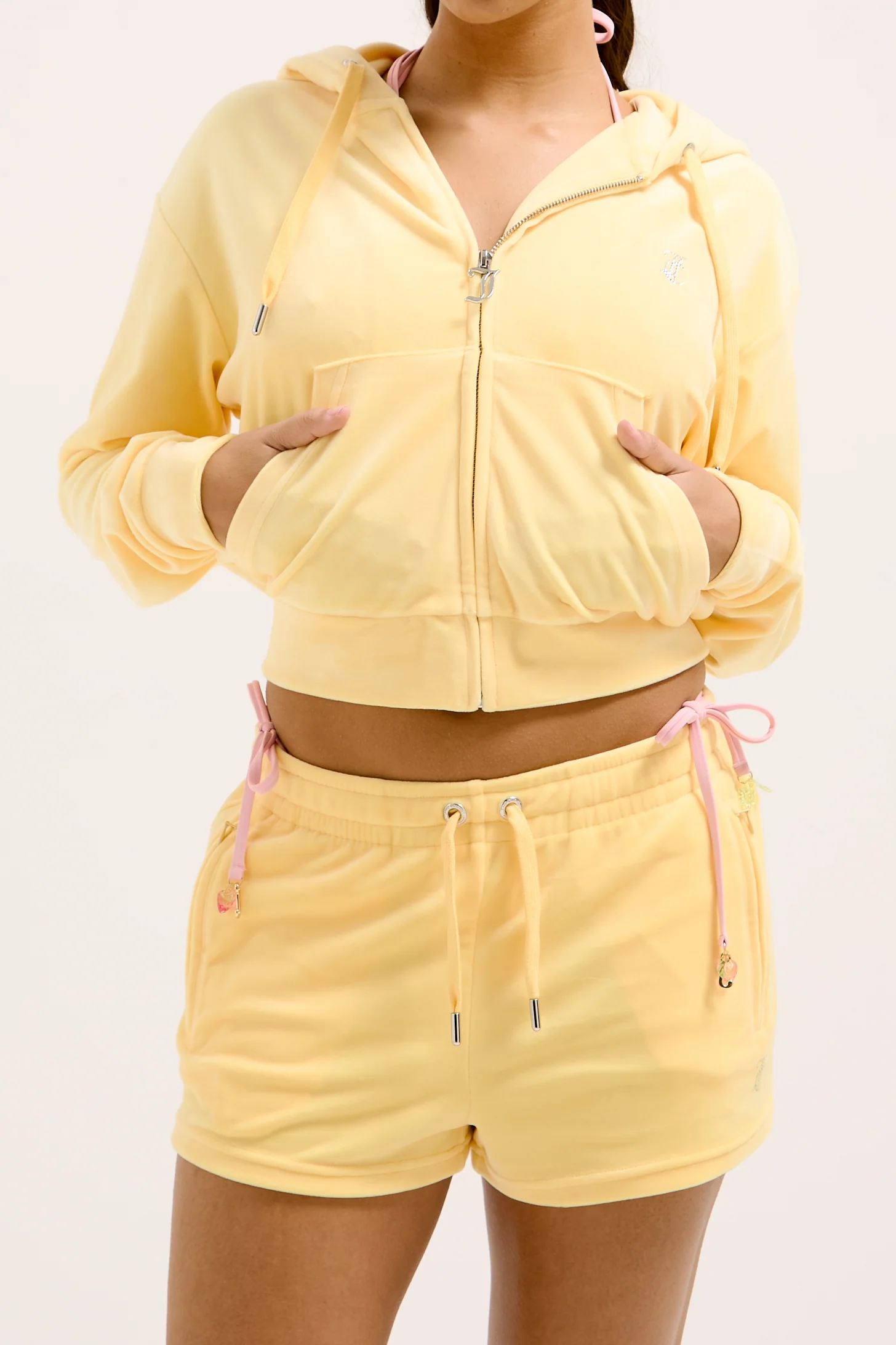 Felpa Iccle Giallo limone con maxi logo strass sul retro - Image 3