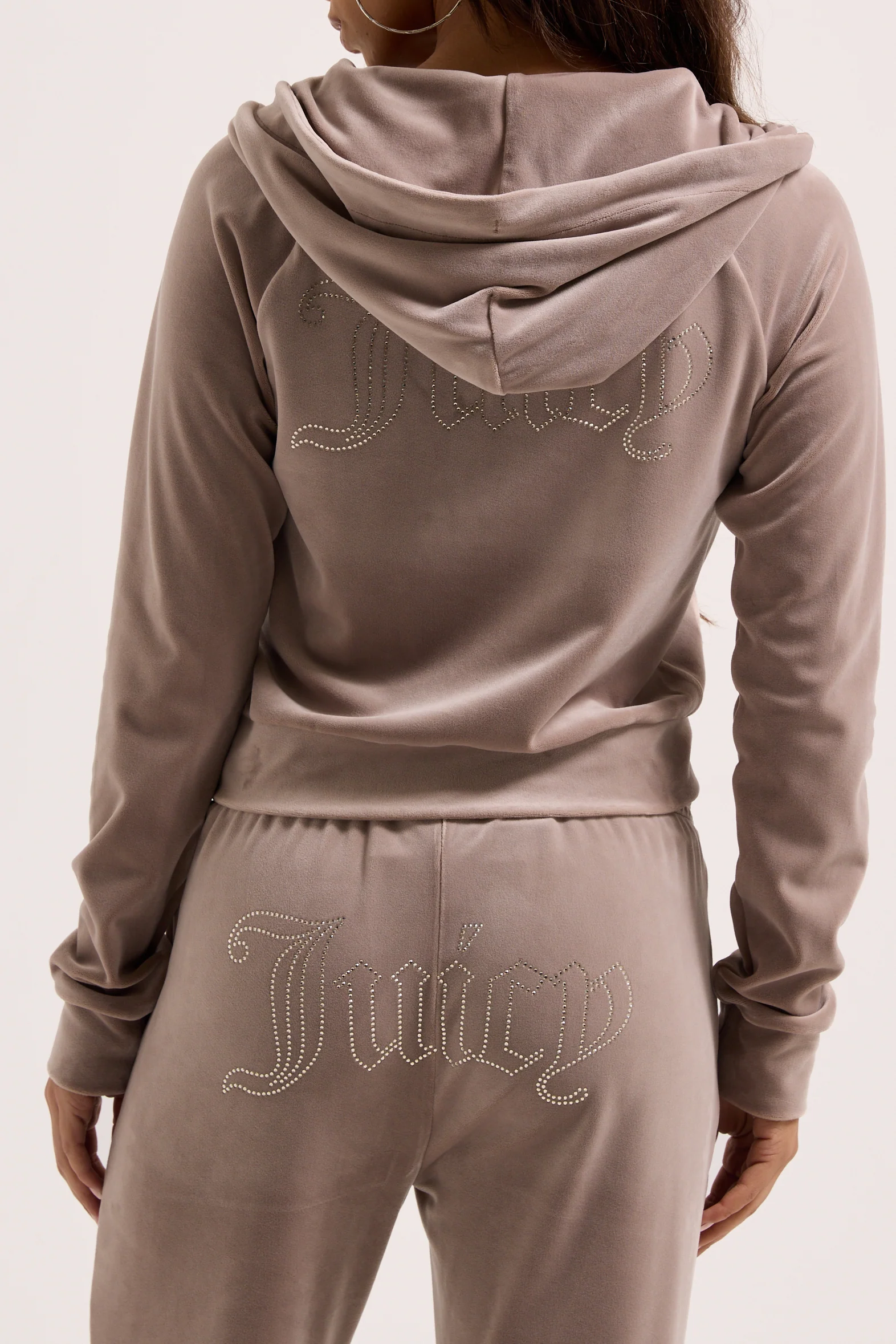 Felpa in velluto Madison con logo Juicy in strass tono su tono colore Beige - Image 6