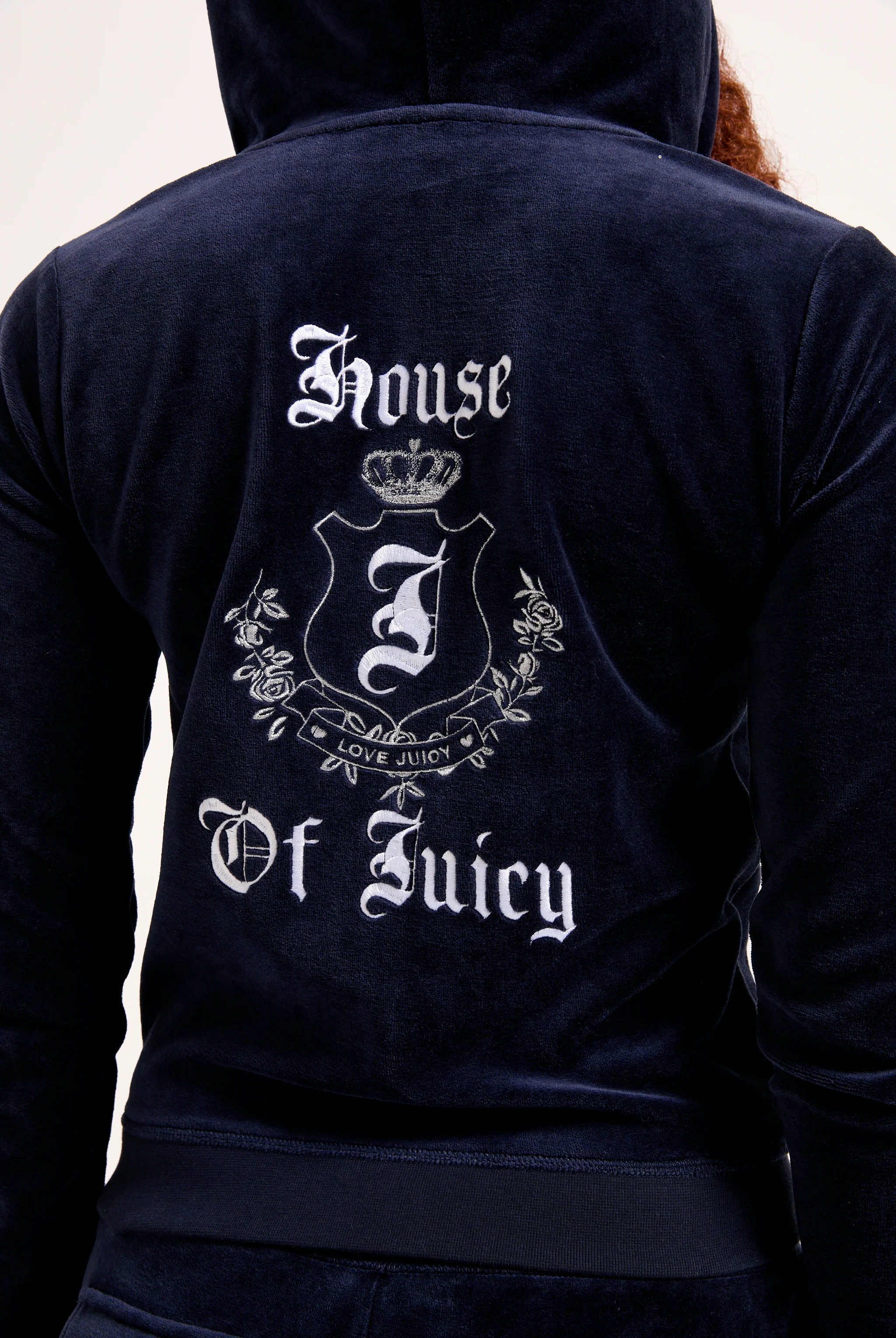 Felpa in velour di bamboo con ricamo House of Juicy Blu Scura - Image 7