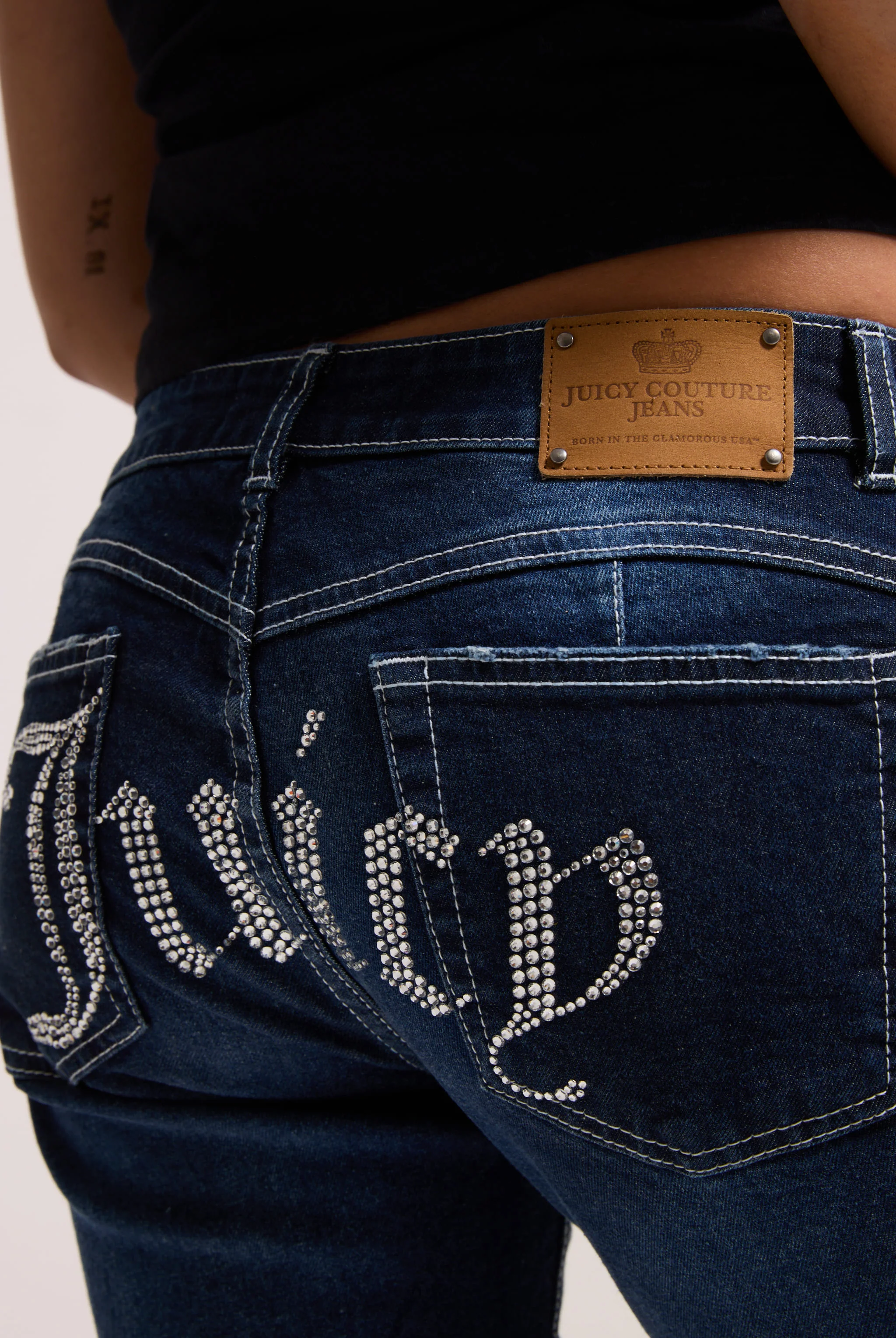 Jeans Diamante a vita bassa con strass in denim blu - Image 6
