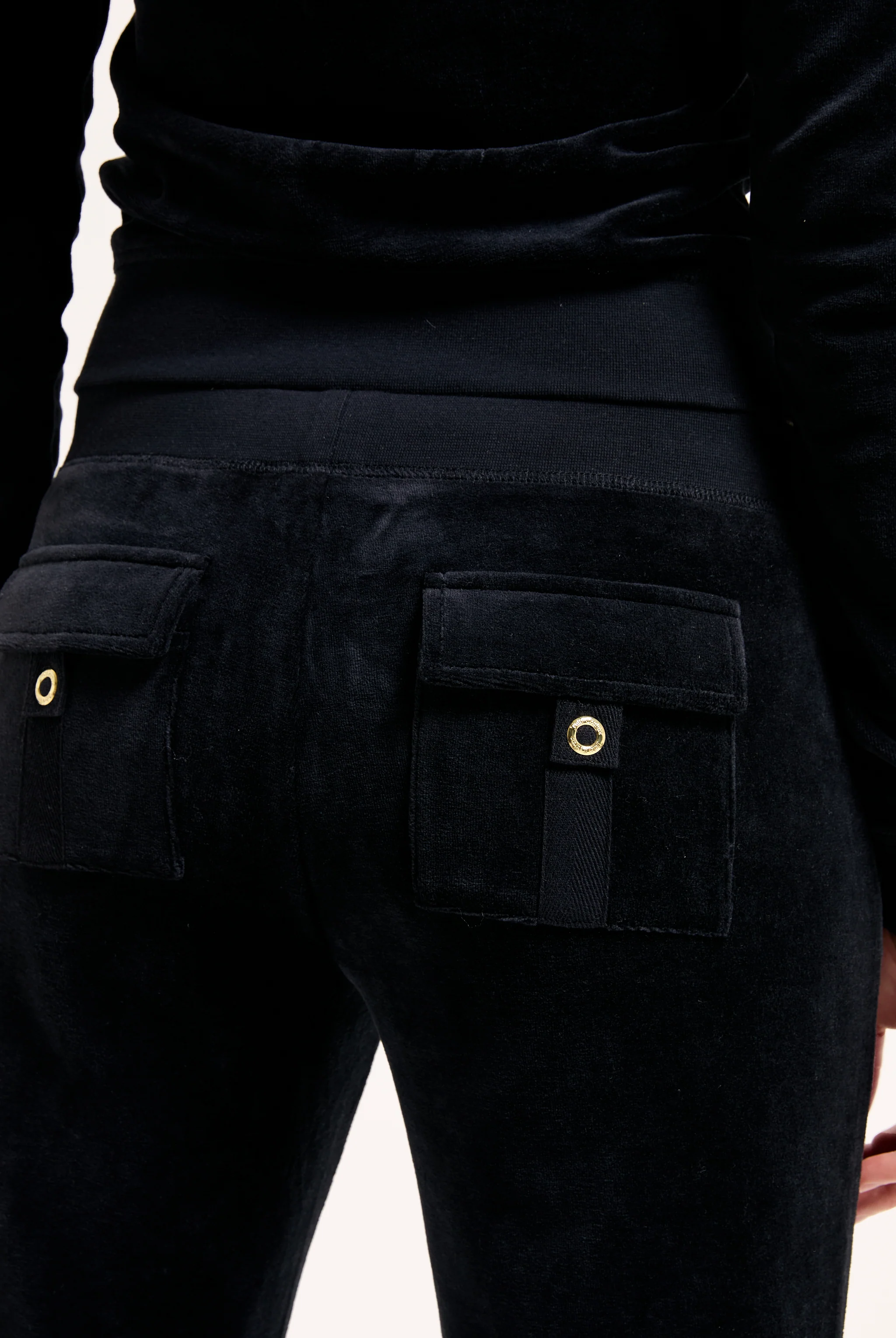 Pantalone da tuta Heritage in velour di bamboo a vita ultra bassa con ricamo Nero - Image 5
