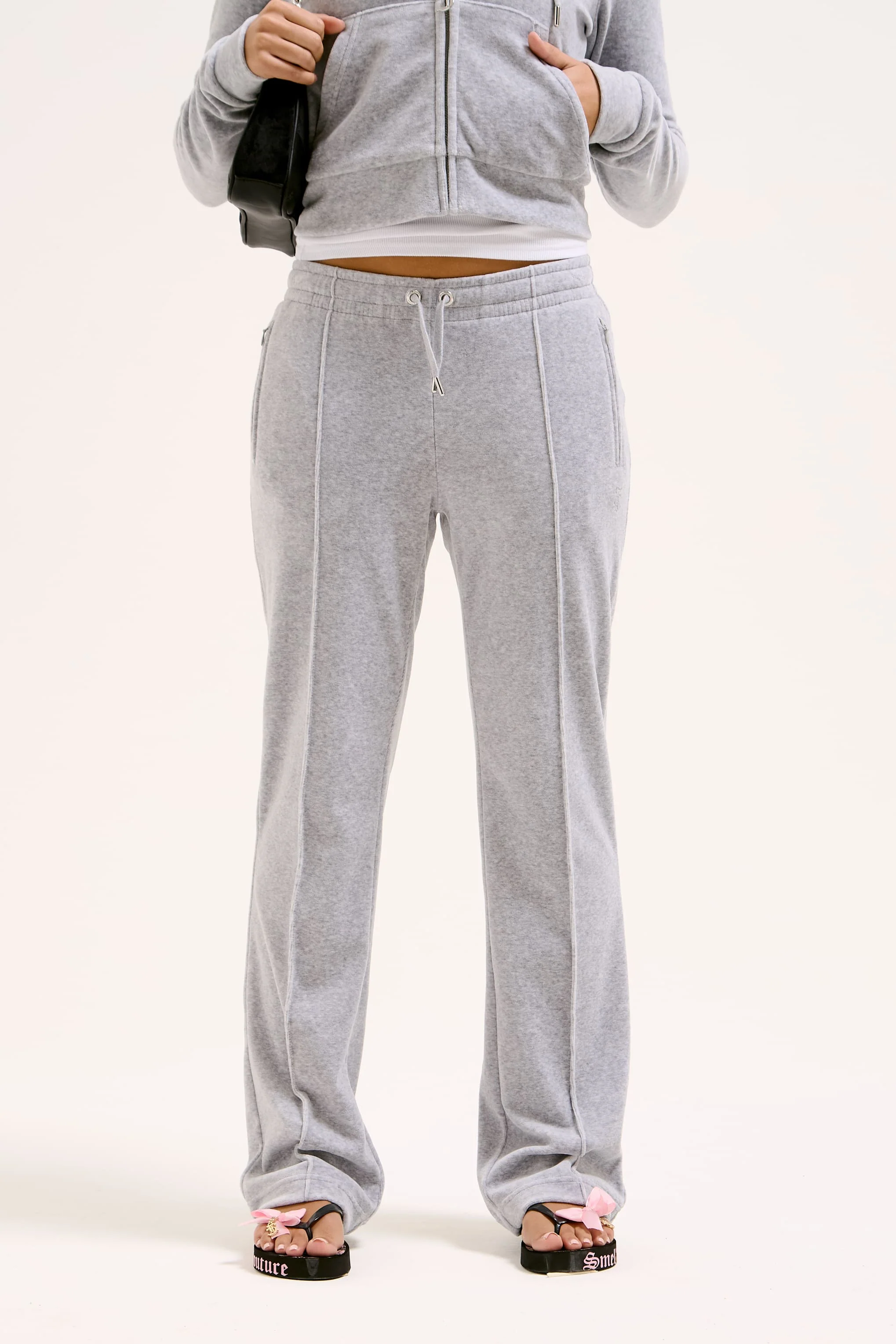 Pantaloni in velltuo Tina a vita media con logo Juicy in strass colore Grigio - Image 4