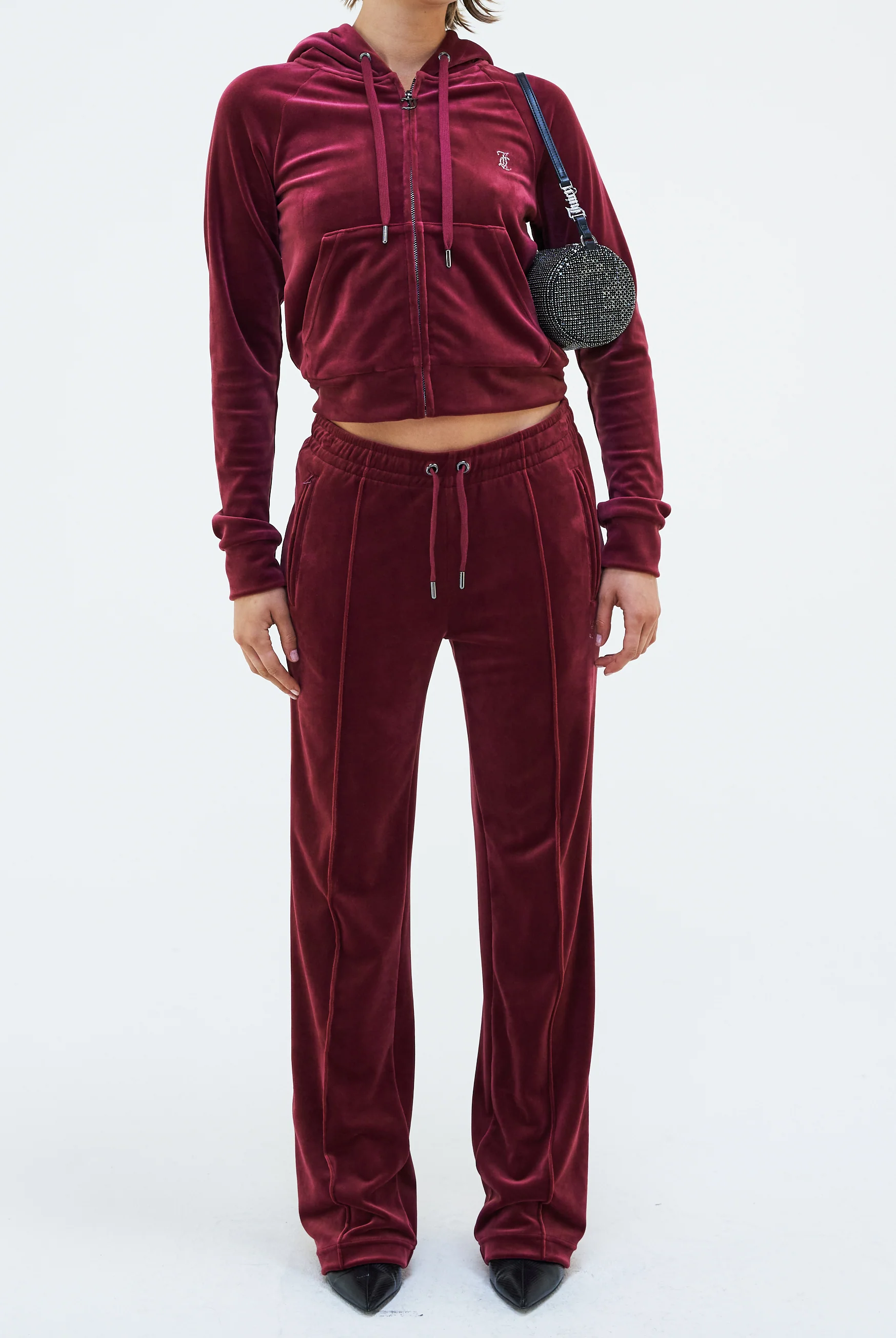 Pantaloni Tina Bordeaux con maxi logo strass - Image 3
