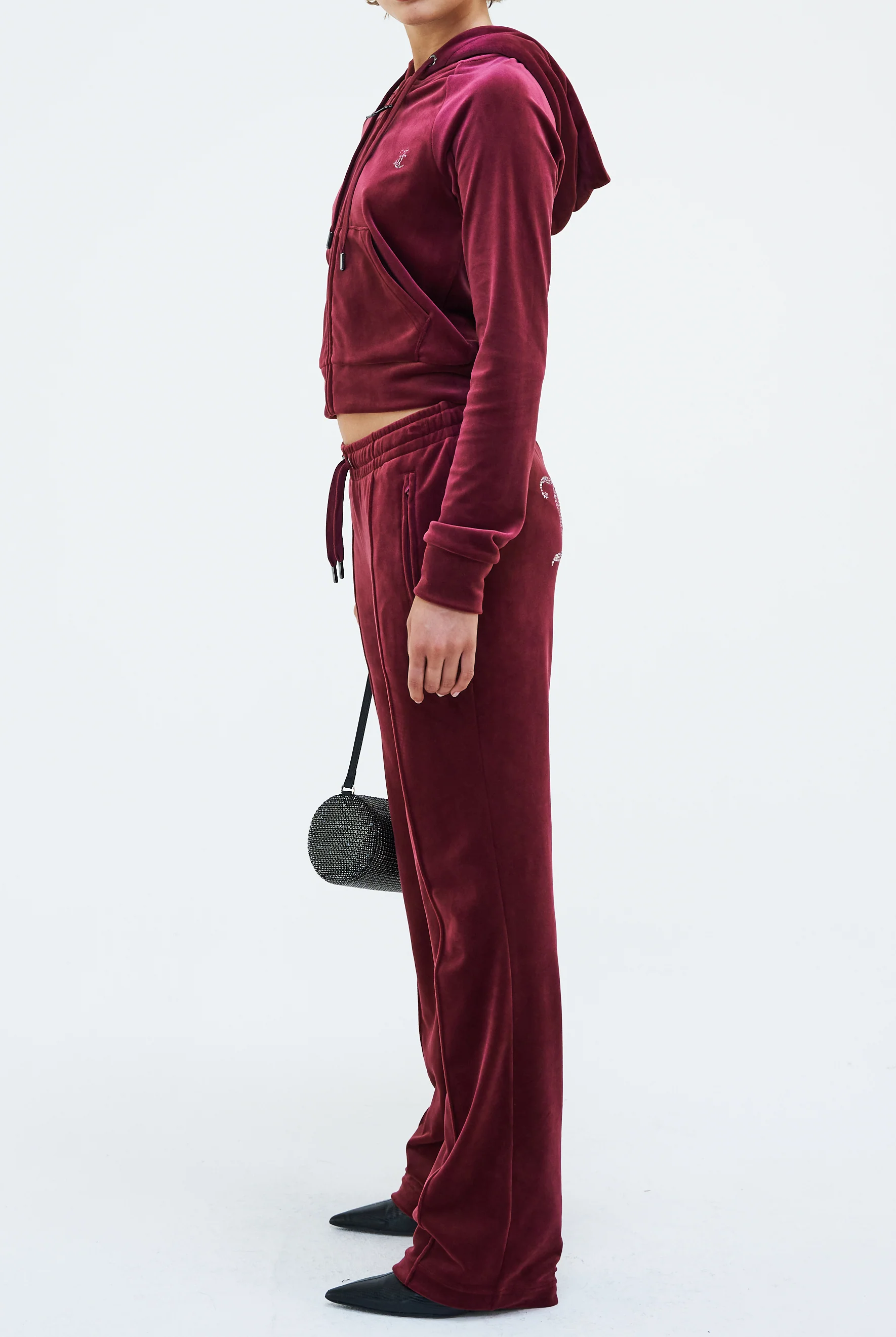 Pantaloni Tina Bordeaux con maxi logo strass - Image 5