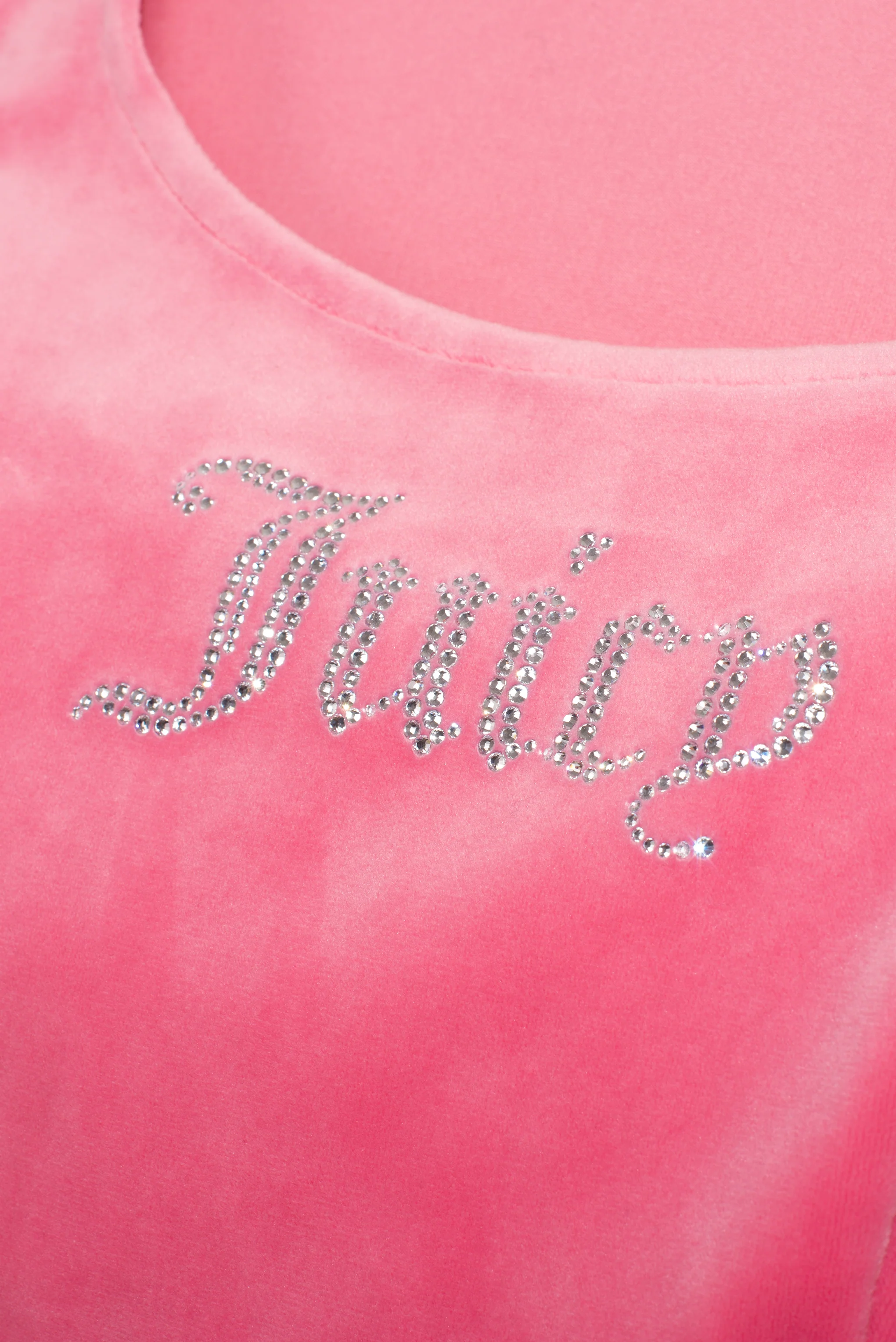 Top Juicy aderente in velluto con scollo ampio e logo in strass colore Rosa - Image 3